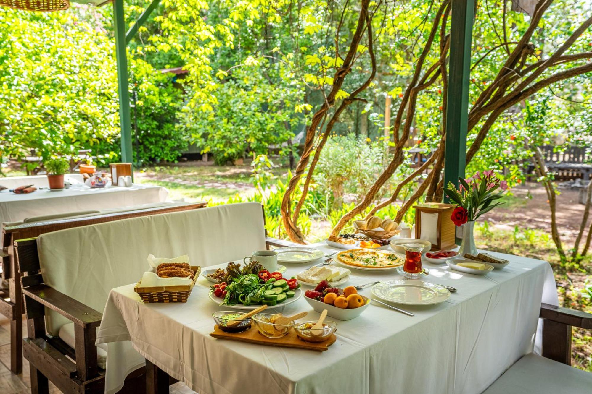 Kibala Hotel Чирали Екстер'єр фото
